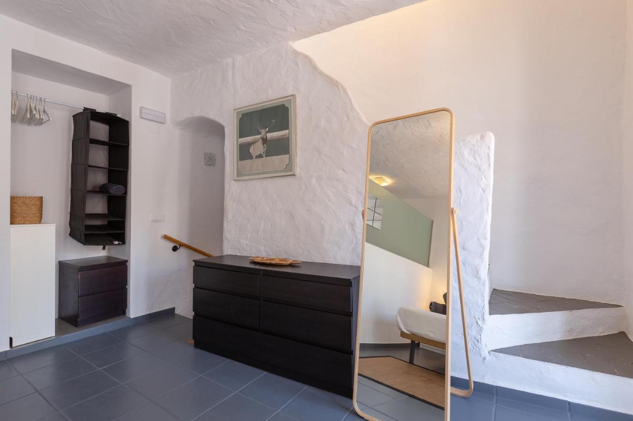 Enjoy At Our Fully Equipped 2br Town House, Beach- 1min Casa vacanze Estepona