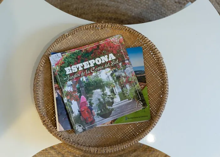 Enjoy Estepona At Our Fully Equipped 2Br Town House, Beach- 1Min
