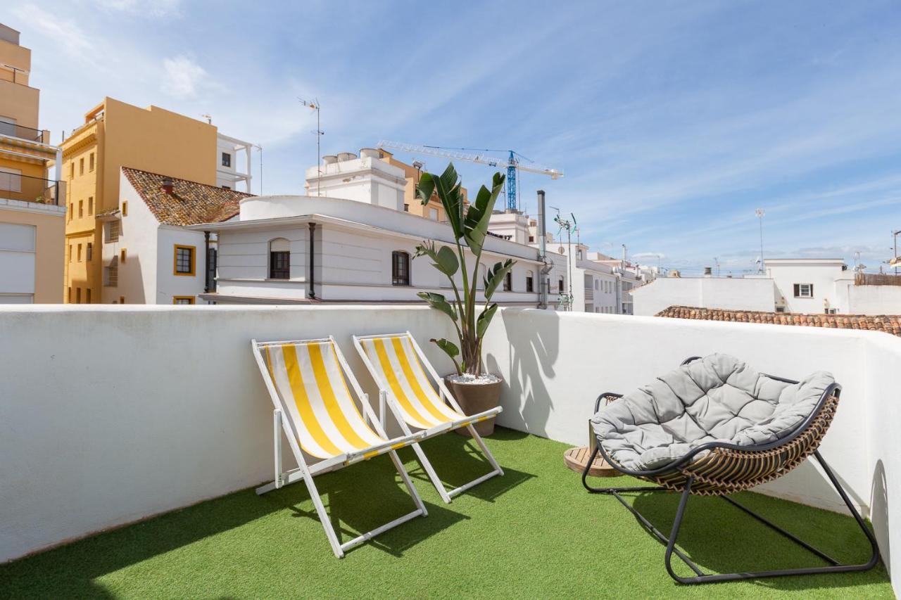 Enjoy At Our Fully Equipped 2br Town House, Beach- 1min Vakantiehuis *