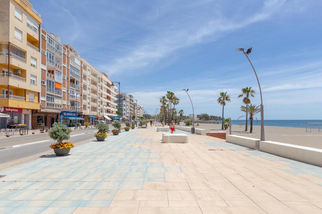 Enjoy At Our Fully Equipped 2br Town House, Beach- 1min Vakantiehuis